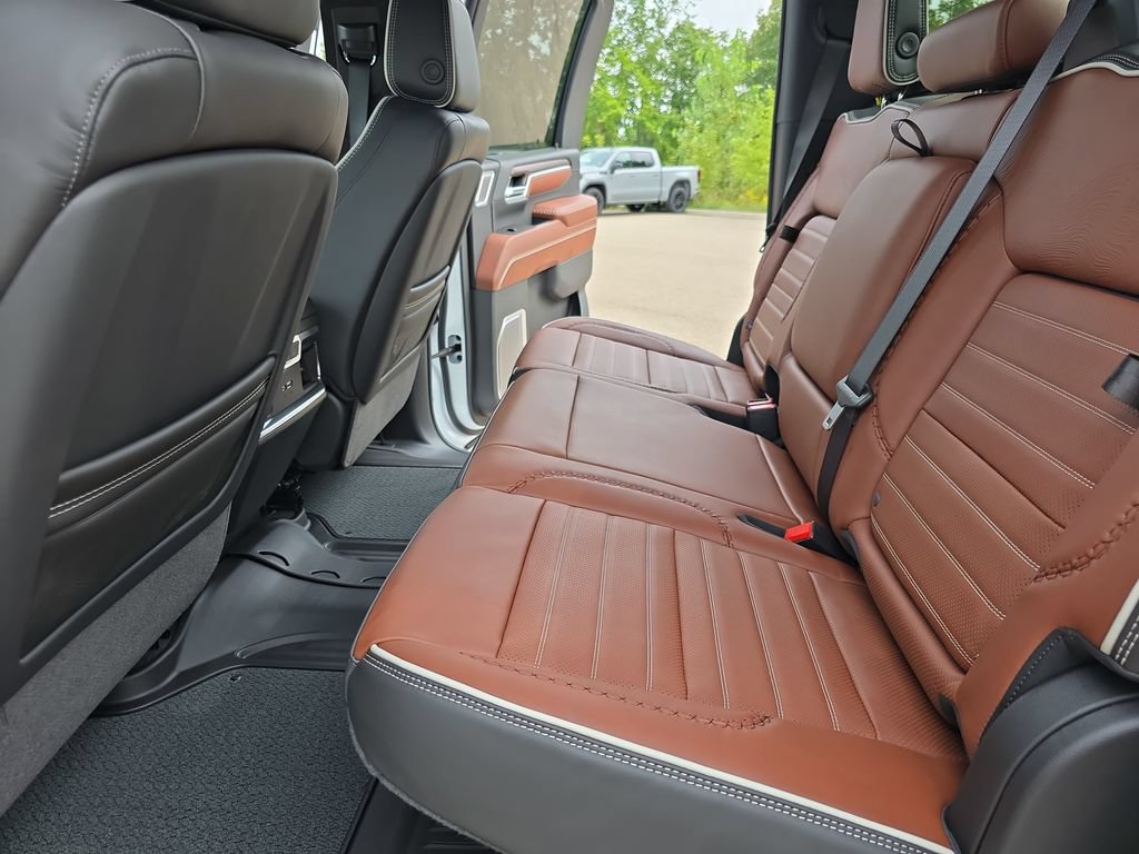 New 2026 GMC Sierra 2500 Denali Ultimate AWD/4WD image 14