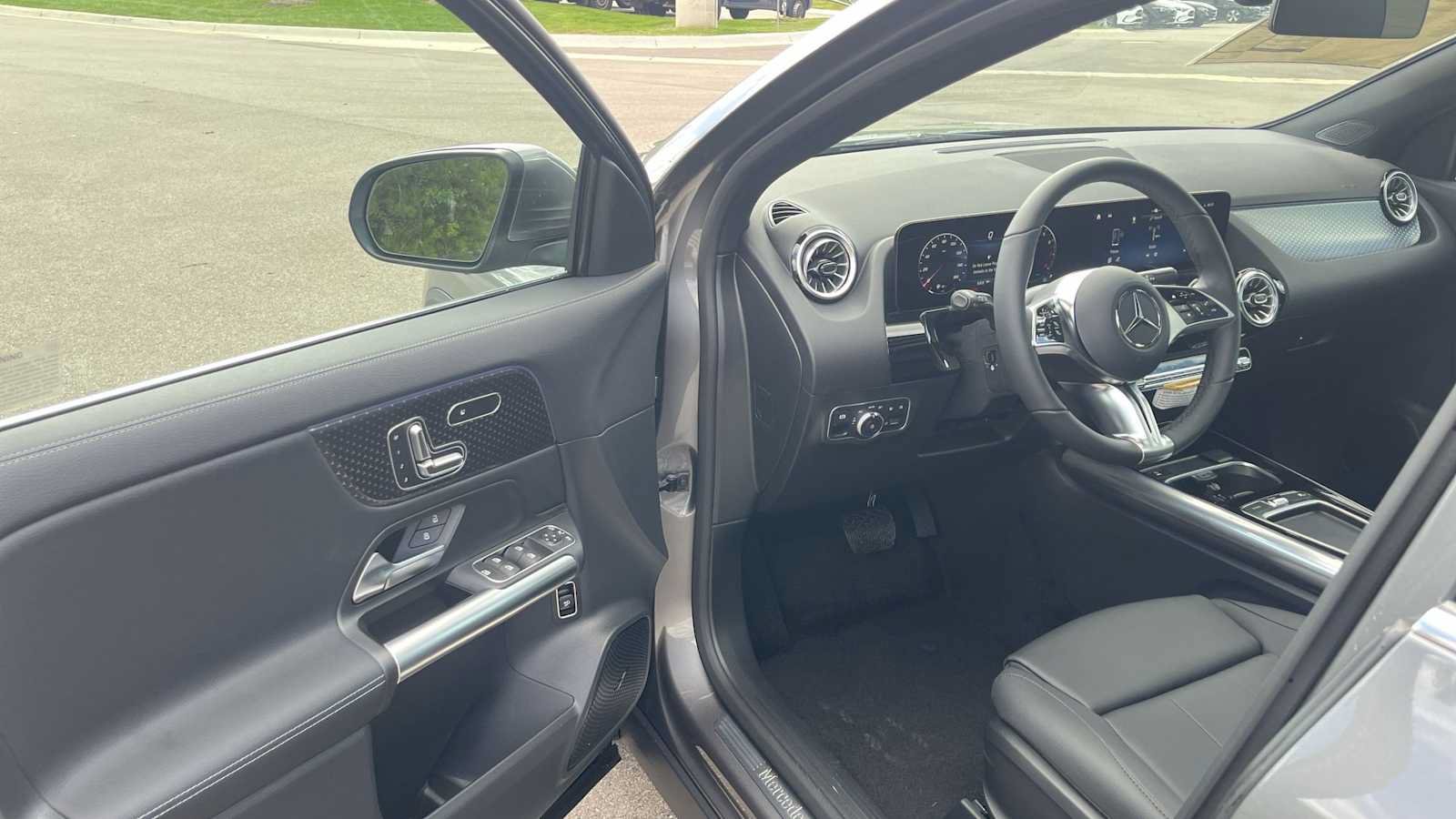 New 2026 Mercedes-Benz GLA 250 4MATIC image 16