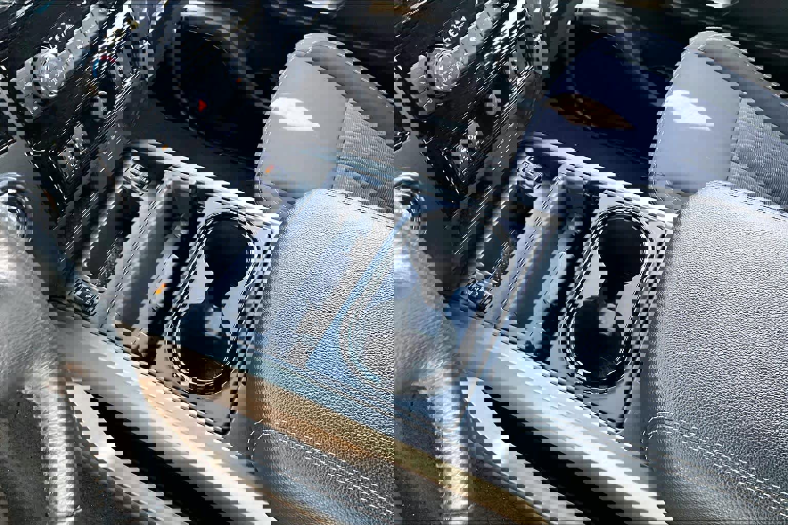 Certified 2024 Nissan Titan SV w/ SV Bronze Edition Package image 16