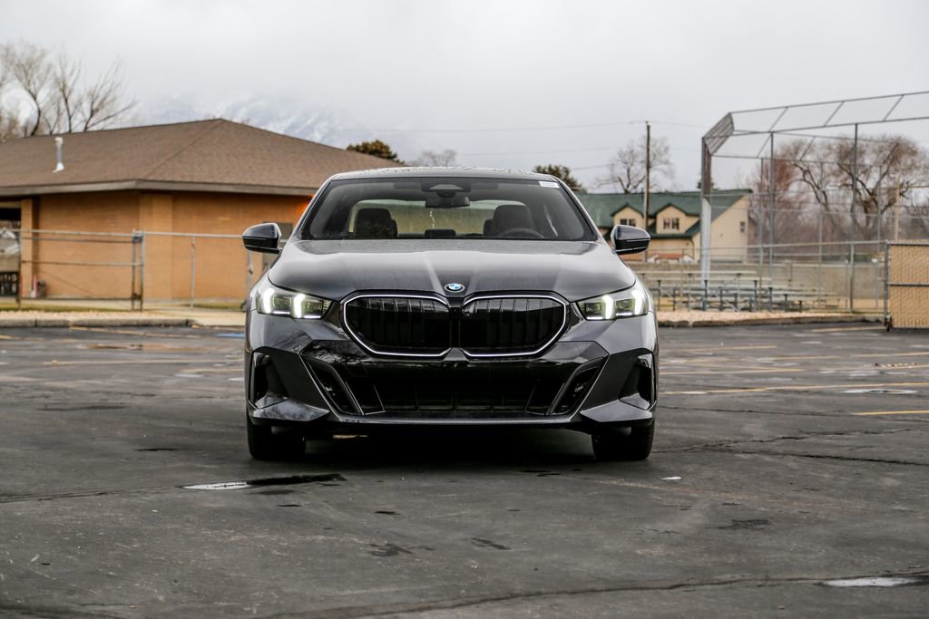 New 2026 BMW 530i xDrive w/ M Sport Package image 8