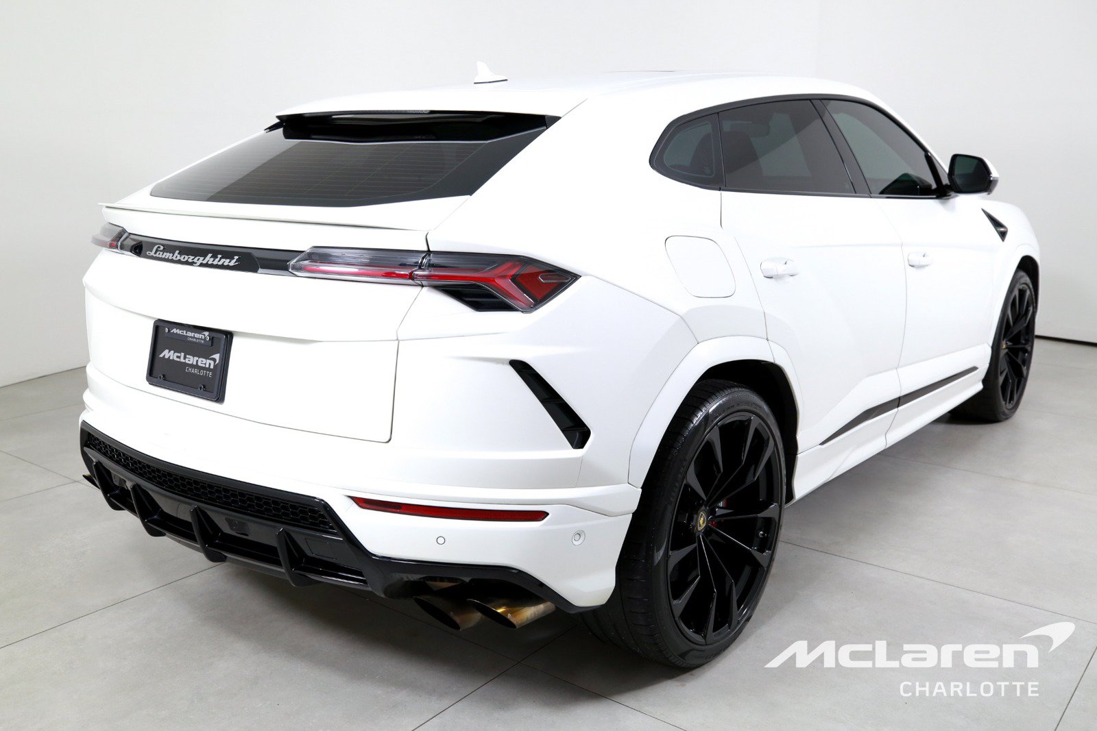 Used 2020 Lamborghini Urus AWD/4WD image 8