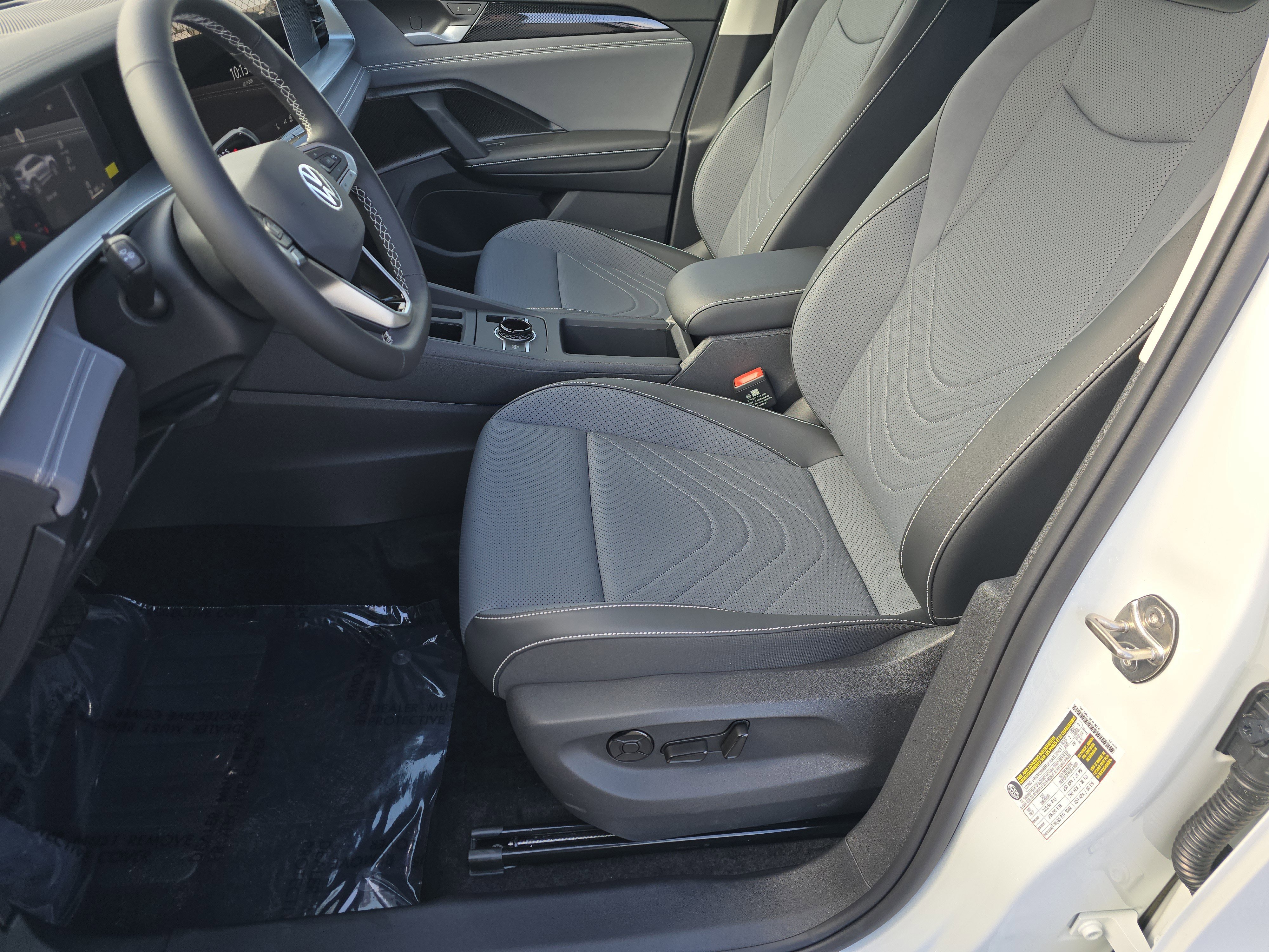 New 2026 Volkswagen Tiguan SE image 19