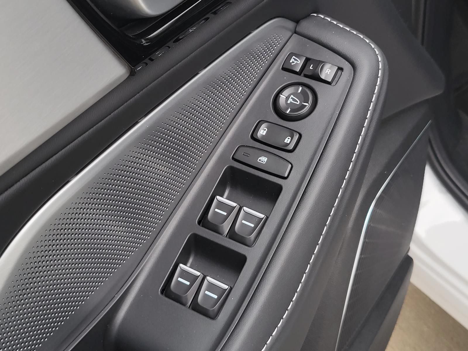 New 2026 Acura MDX FWD w/ Technology Package image 16