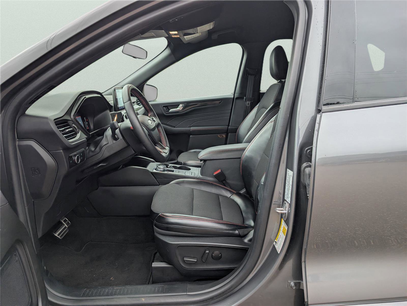 Used 2024 Ford Escape ST-Line AWD/4WD image 14