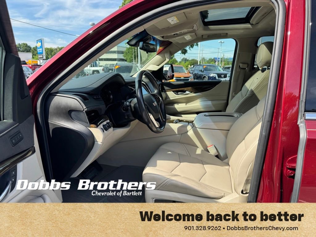 Certified 2019 Cadillac Escalade Premium Luxury AWD/4WD image 9