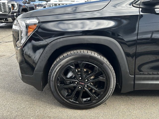 Used 2022 GMC Terrain SLE w/ Driver Convenience Package image 7