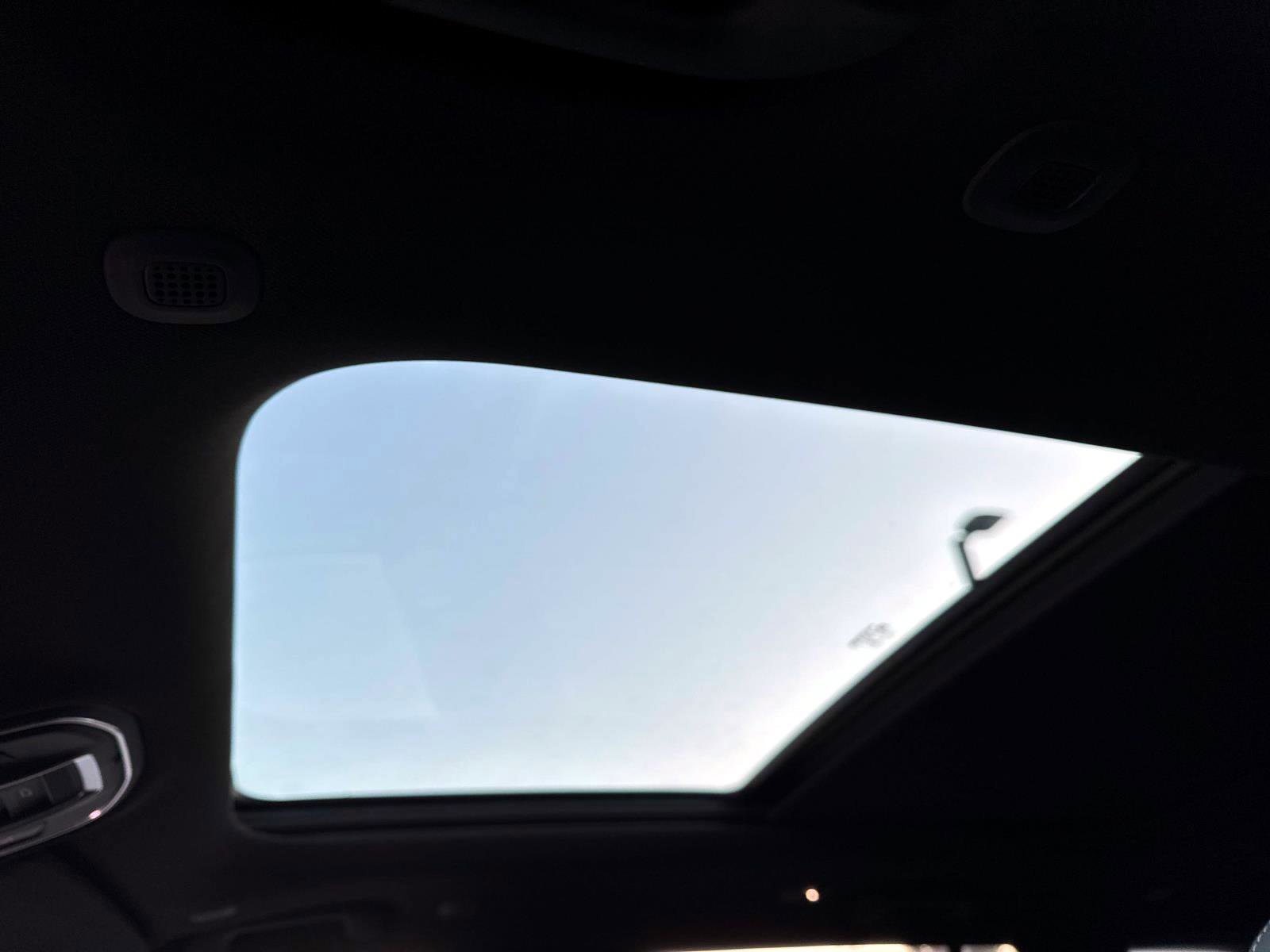 New 2025 Jeep Grand Cherokee Limited image 12