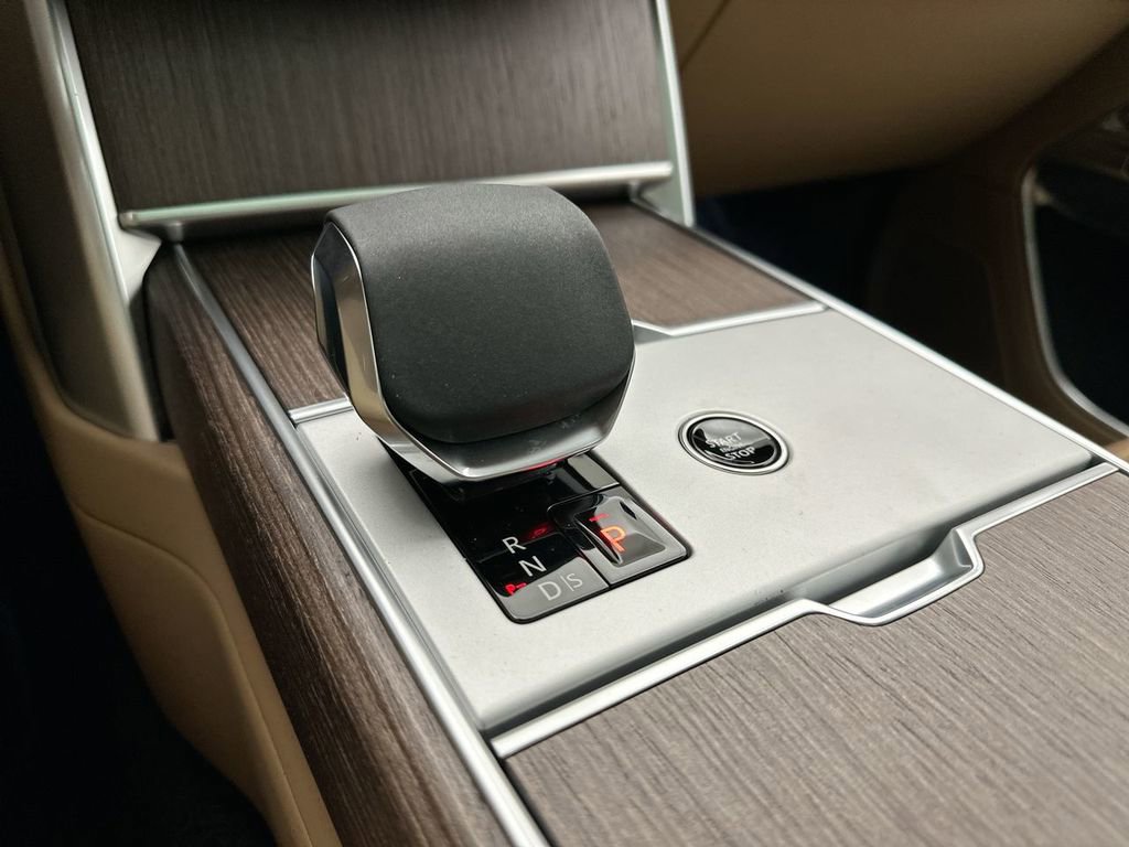 New 2026 Land Rover Range Rover SE AWD/4WD image 12