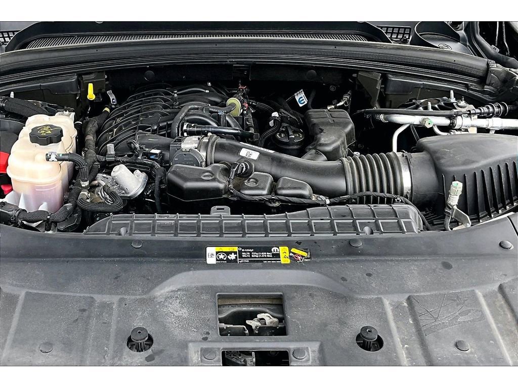 Used 2024 Jeep Grand Cherokee Laredo X w/ Luxury Tech Group I image 11