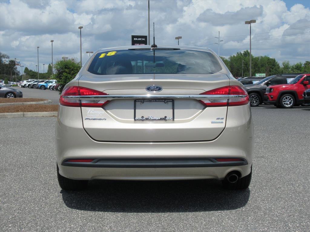 Used 2018 Ford Fusion SE image 6