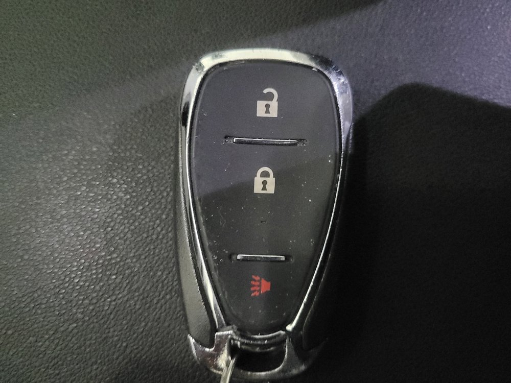 Used 2018 Chevrolet Equinox LS FWD image 32