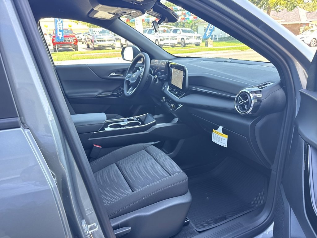 New 2026 Chevrolet Equinox LT image 16