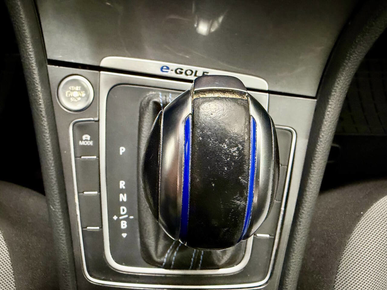 Used 2016 Volkswagen e-Golf SE w/ DC Fast Charging Package image 15