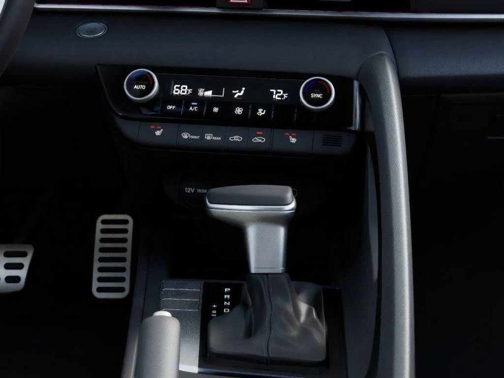 New 2026 Hyundai Elantra Sport FWD image 20