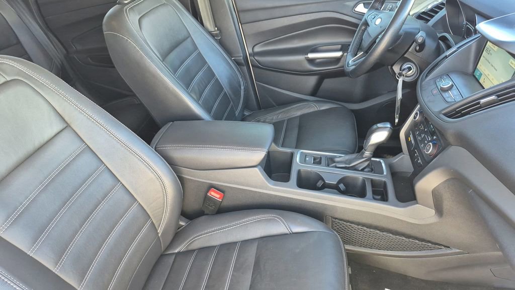 Used 2018 Ford Escape SEL image 17