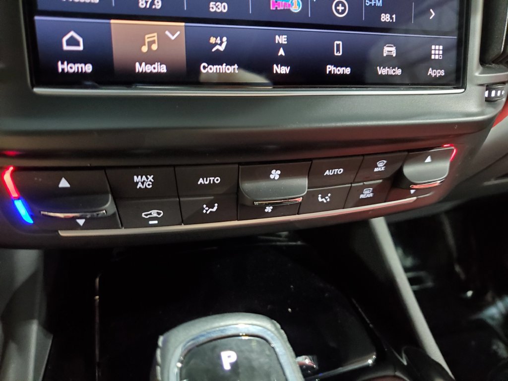 Used 2021 Maserati Levante S GranSport AWD/4WD image 36