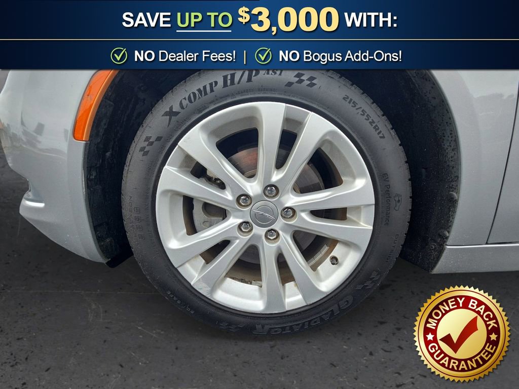 Used 2016 Chrysler 200 Limited FWD image 13