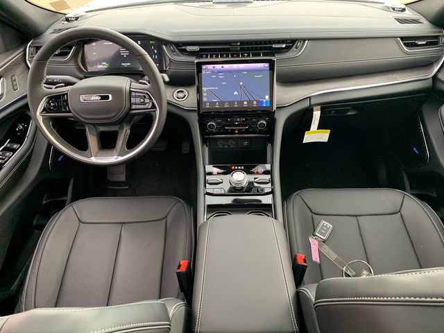 New 2024 Jeep Grand Cherokee Overland image 18