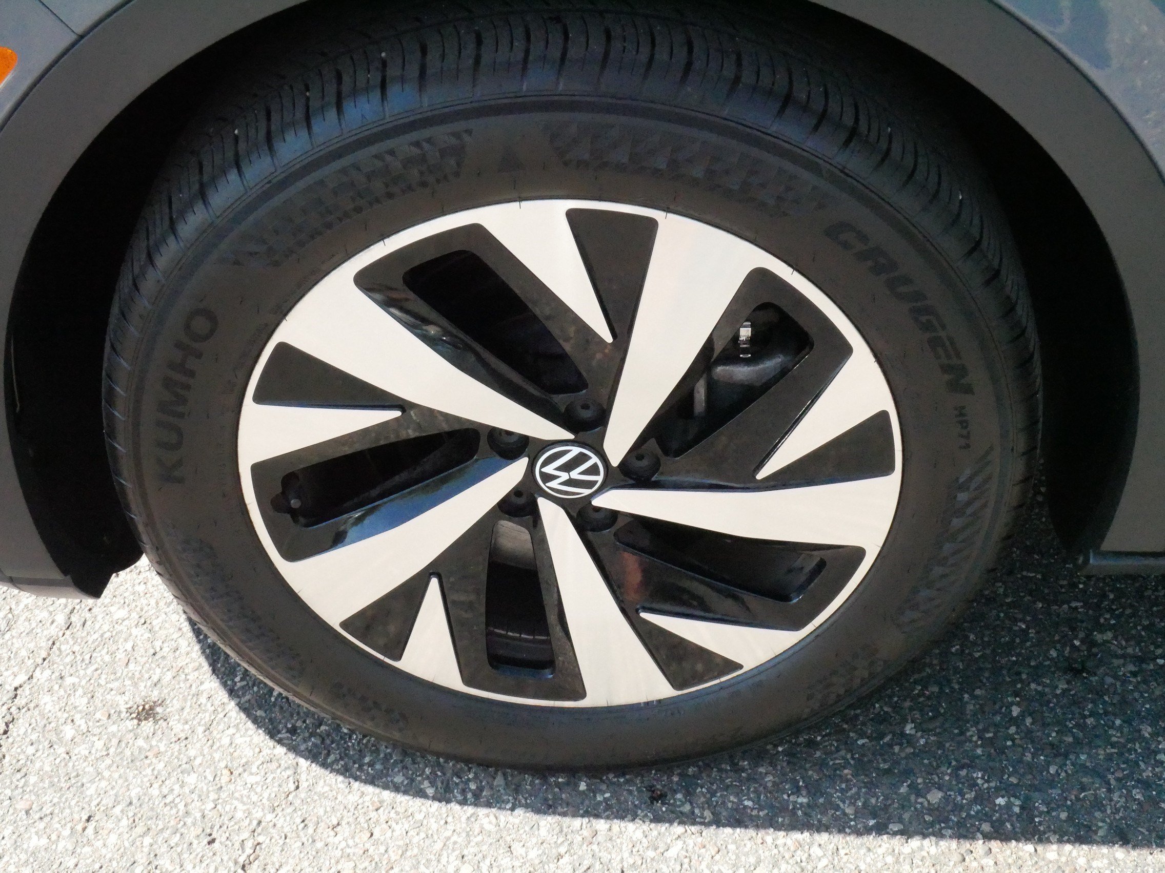 Certified 2023 Volkswagen ID.4 Pro RWD image 15