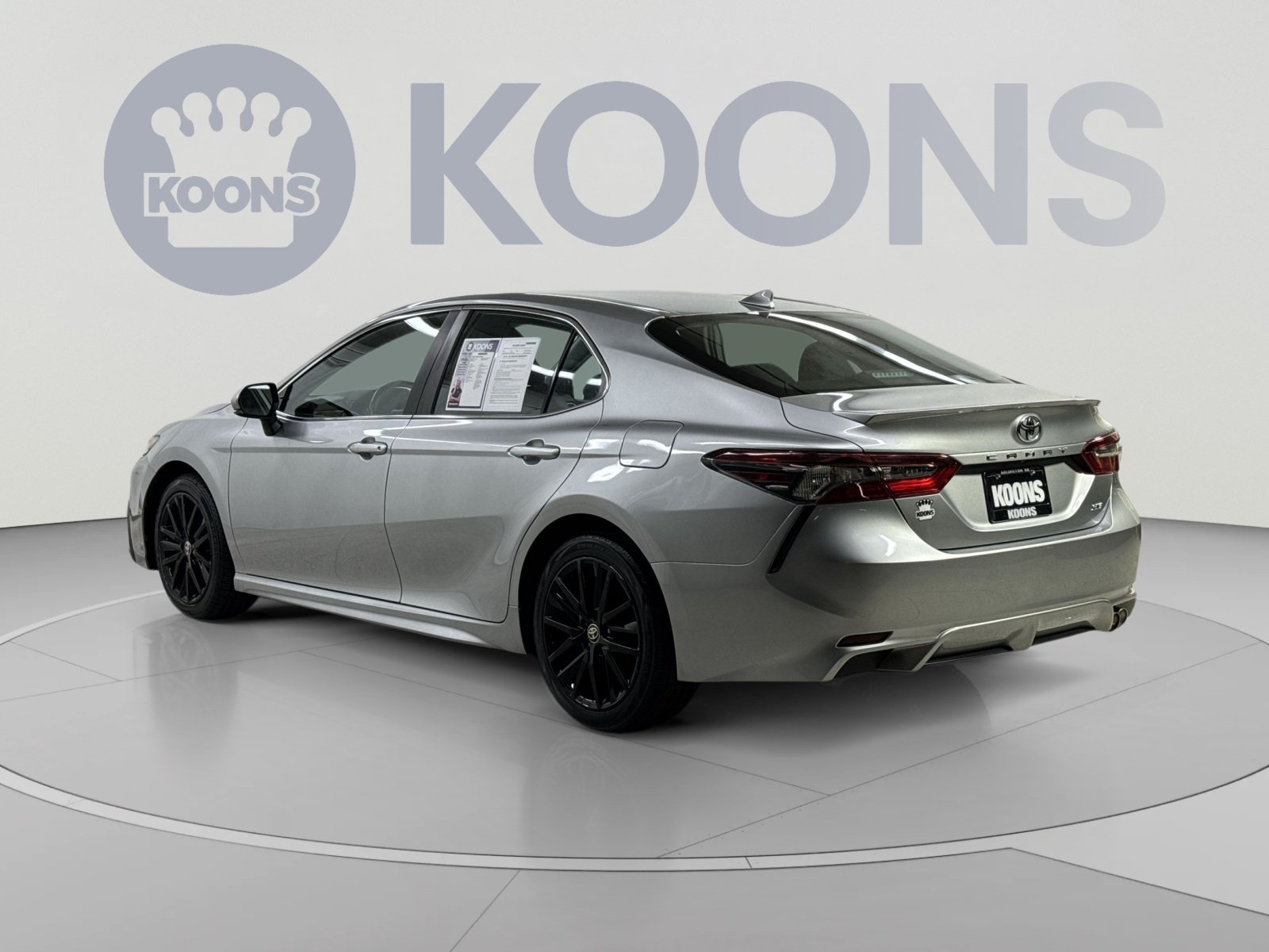 Used 2023 Toyota Camry SE FWD image 18