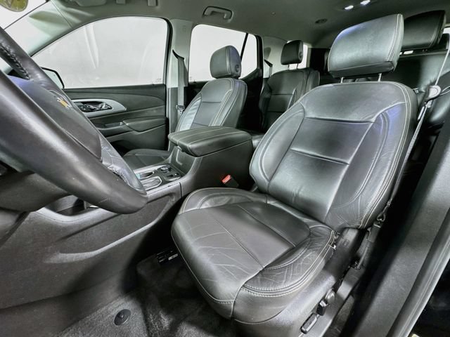 Used 2018 Chevrolet Traverse LT FWD image 11