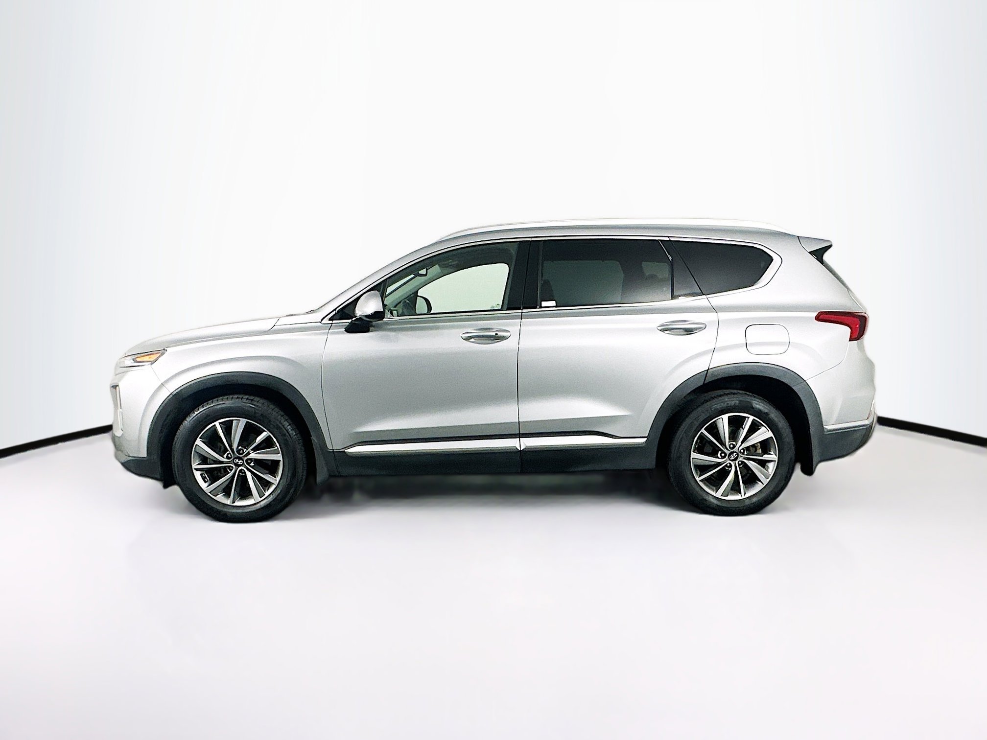 Used 2020 Hyundai Santa Fe SEL w/ Convenience Package FWD image 4