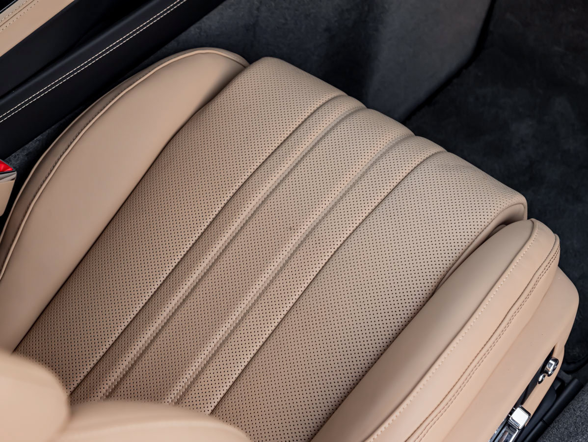 Used 2024 Bentley Continental GT AWD/4WD image 39