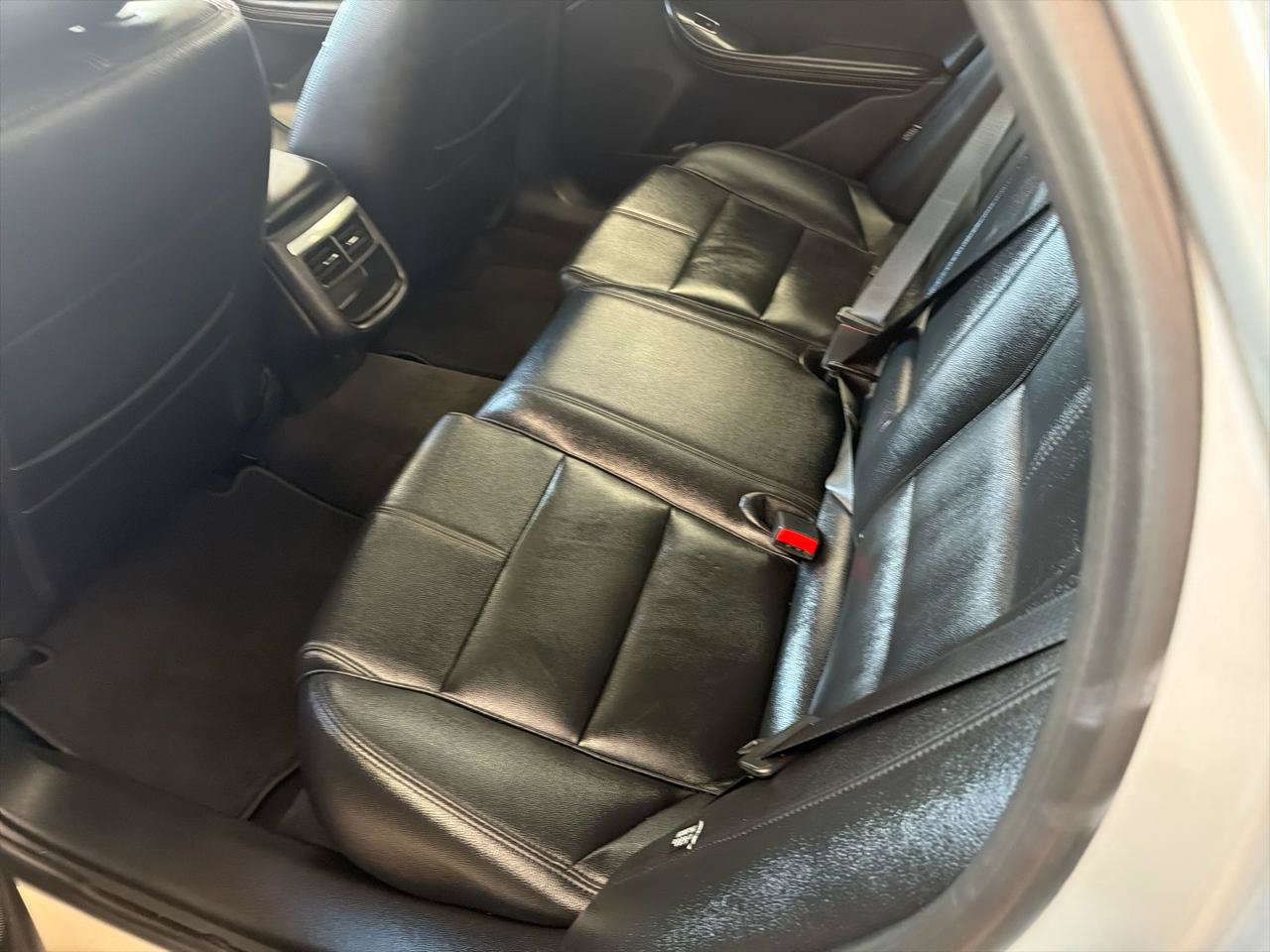 Used 2016 Chevrolet Impala LT w/ Convenience Package FWD image 14