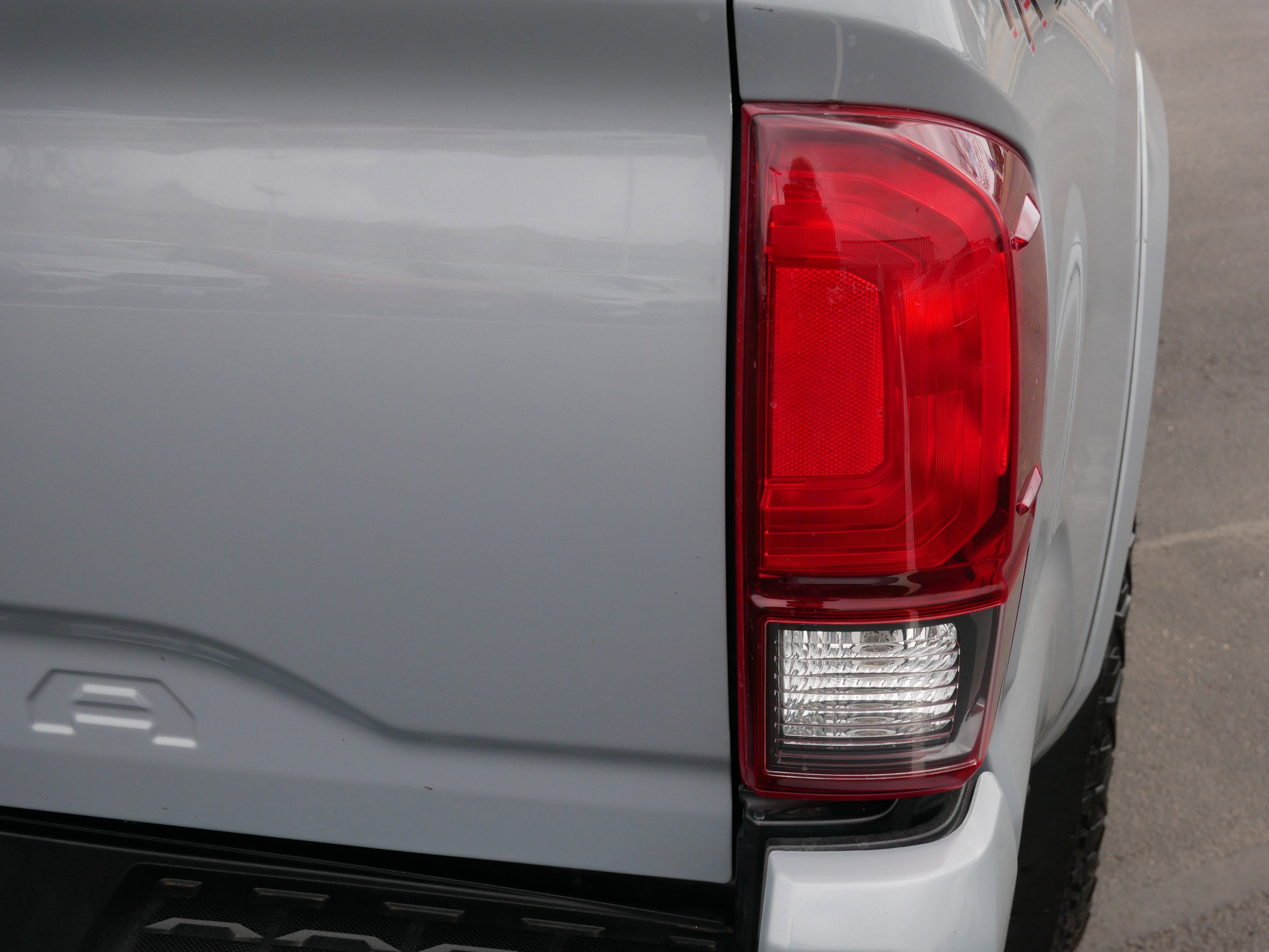 Used 2019 Toyota Tacoma TRD Sport image 17