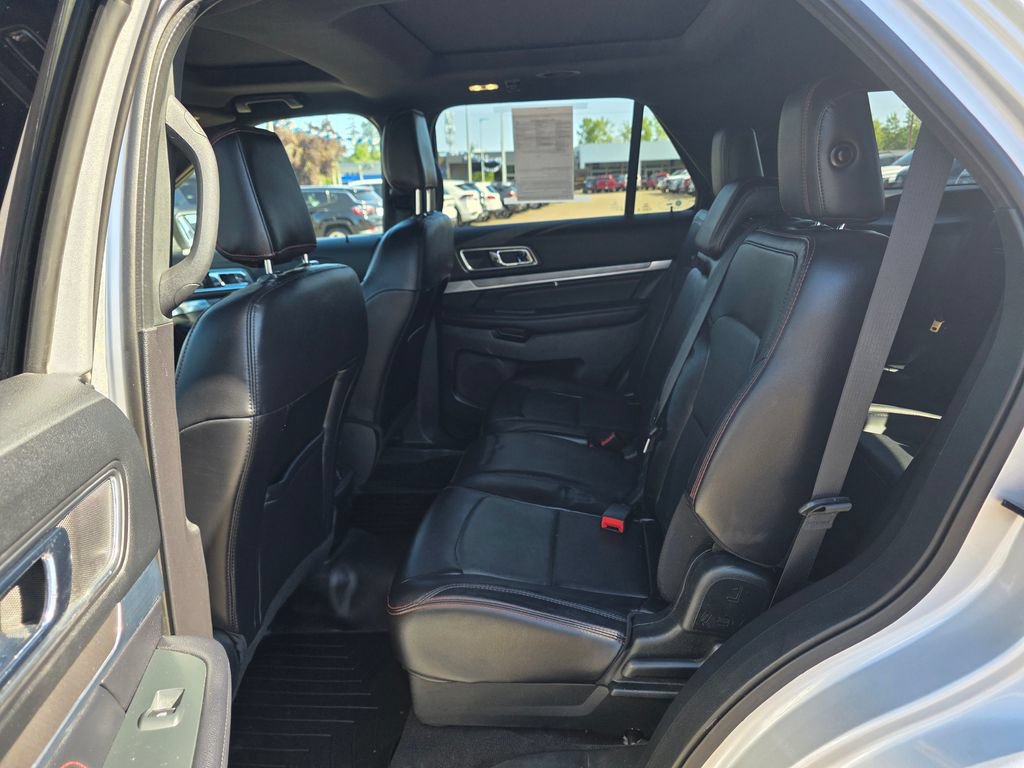 Used 2019 Ford Explorer Sport AWD/4WD image 6