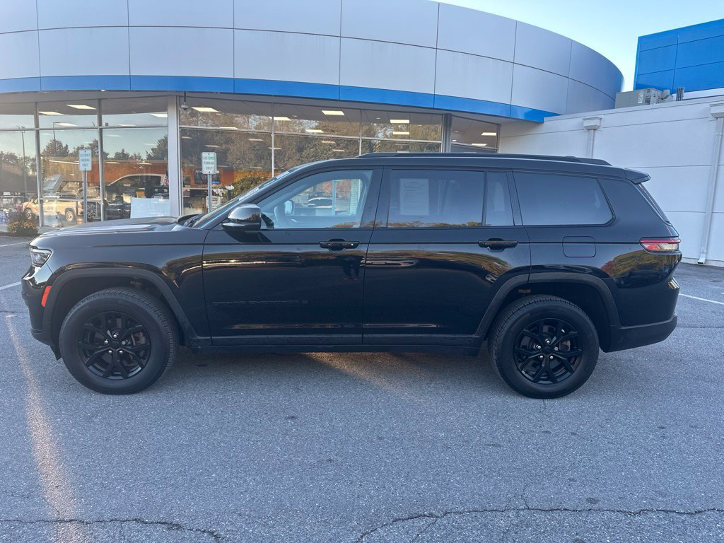 Used 2023 Jeep Grand Cherokee L Laredo AWD/4WD image 8