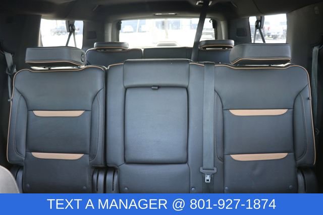 Used 2023 GMC Yukon XL AT4 w/ AT4 Premium Plus Package AWD/4WD image 21