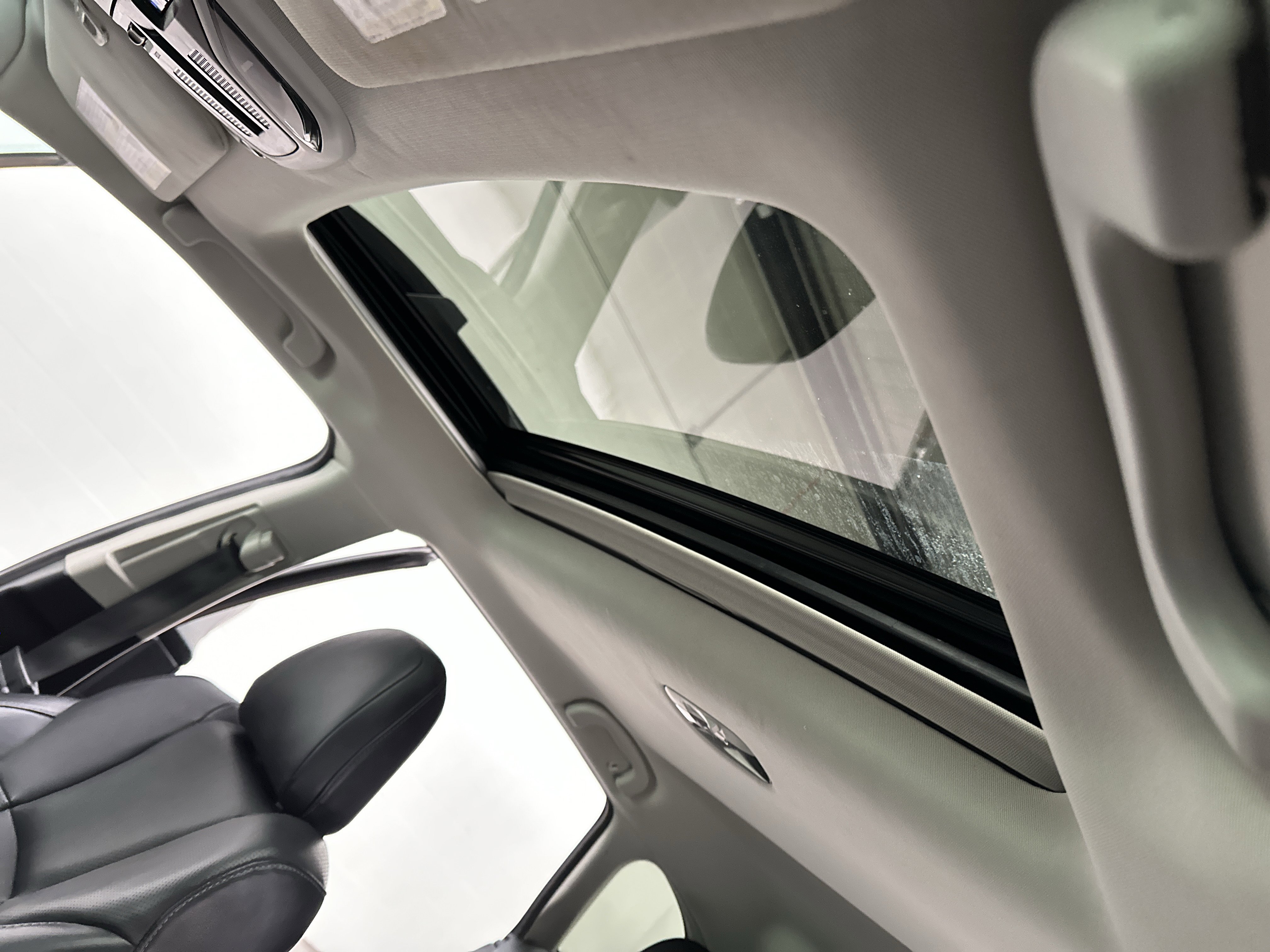 Used 2020 Subaru Outback Limited image 24