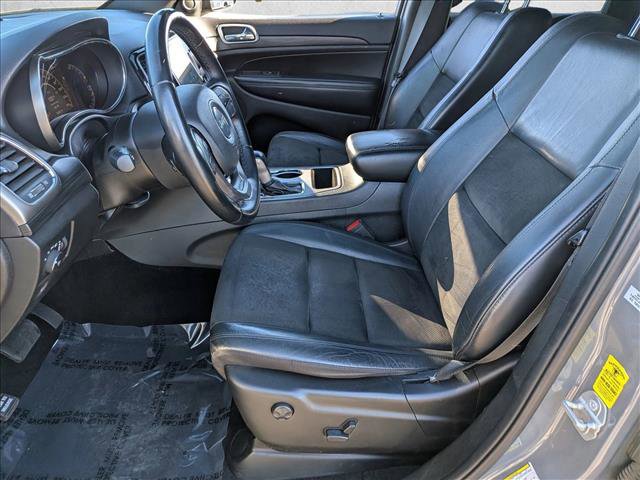 Used 2020 Jeep Grand Cherokee Altitude image 14