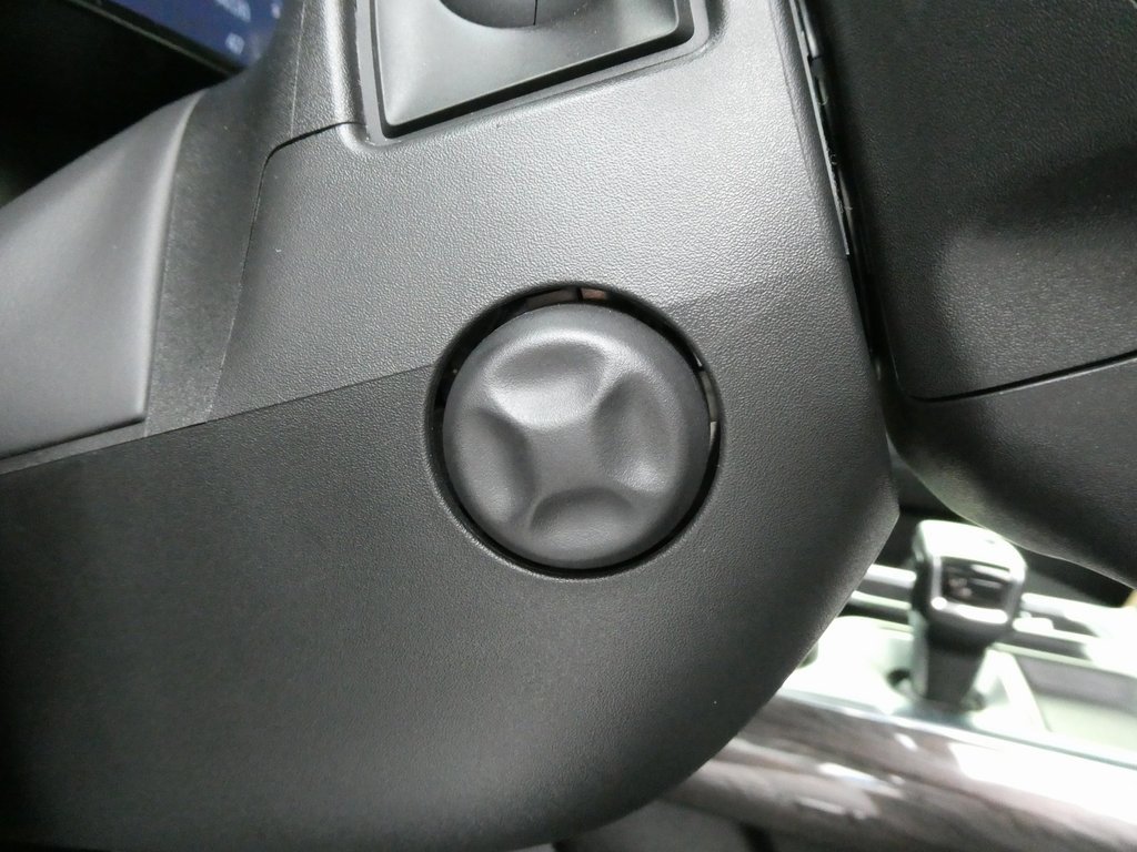 Certified 2024 Chevrolet Silverado 1500 LTZ w/ LTZ Premium Package image 27