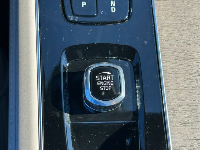 New 2026 Volvo XC90 B6 Plus image 24