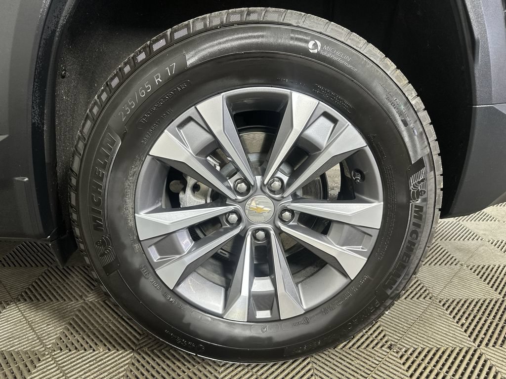 Certified 2026 Chevrolet Equinox LT AWD/4WD image 34