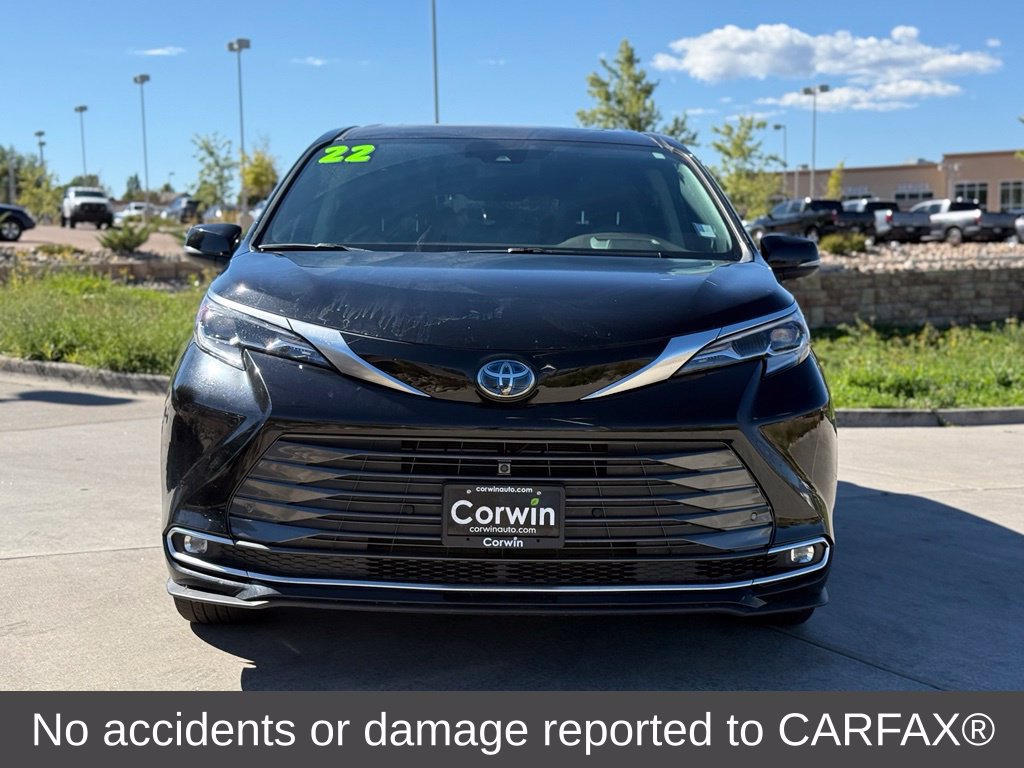 Used 2022 Toyota Sienna Platinum AWD/4WD image 2