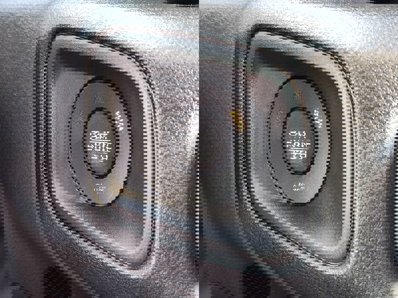 Used 2025 Jeep Gladiator Sport AWD/4WD image 29