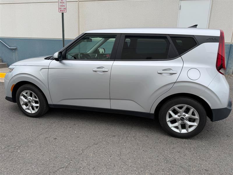 Used 2020 Kia Soul S FWD image 8