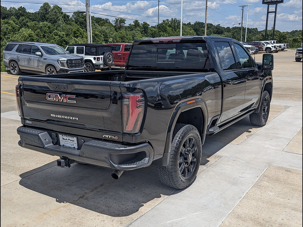 Used 2024 GMC Sierra 2500 AT4 w/ AT4 Premium Plus Package AWD/4WD image 7