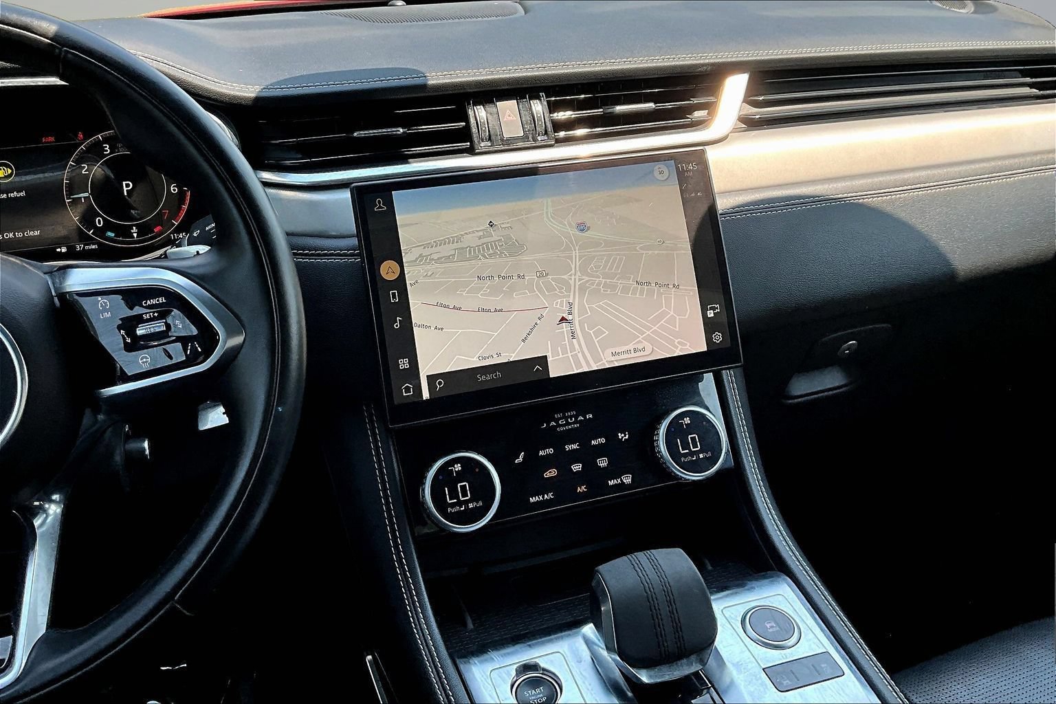 Used 2024 Jaguar F-PACE R-Dynamic S AWD/4WD image 8