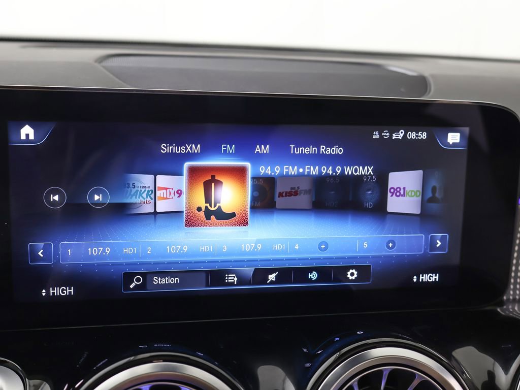 Used 2022 Mercedes-Benz GLB 250 4MATIC image 47