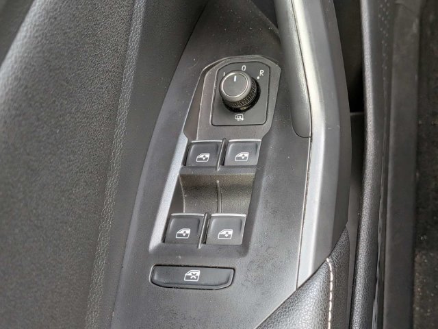 Certified 2025 Volkswagen Jetta Sport FWD image 24