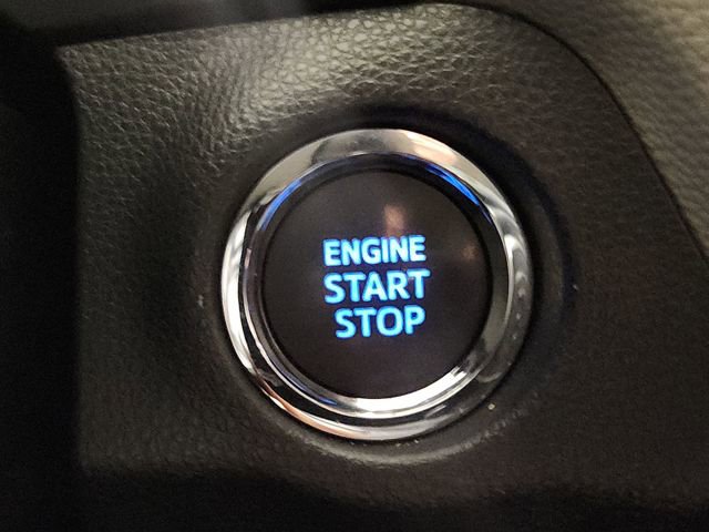 Used 2019 Toyota RAV4 Limited w/ Cold Weather Package FWD image 17
