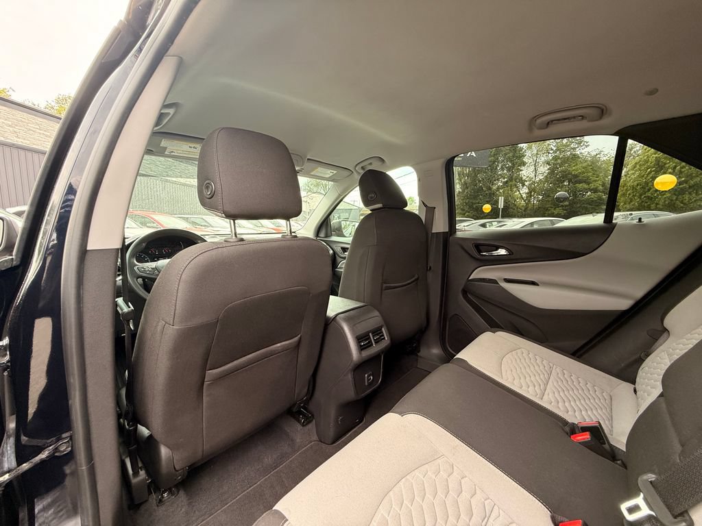 Used 2020 Chevrolet Equinox LS w/ LPO, Cargo Package AWD/4WD image 16