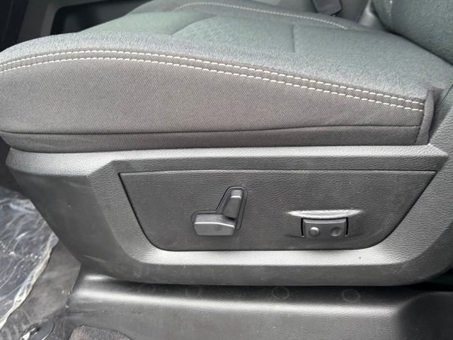 New 2026 RAM 2500 Big Horn AWD/4WD image 16