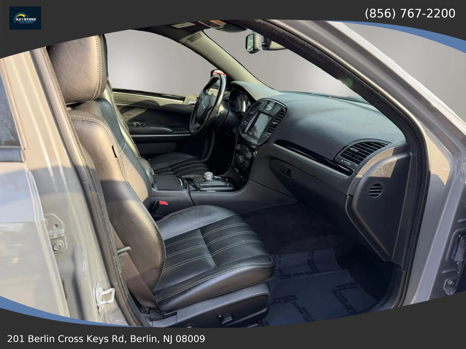 Used 2019 Chrysler 300 S image 15