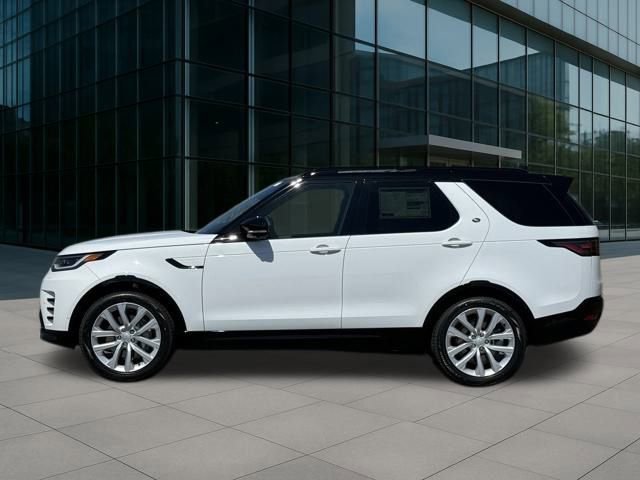 New 2024 Land Rover Discovery Dynamic SE image 2