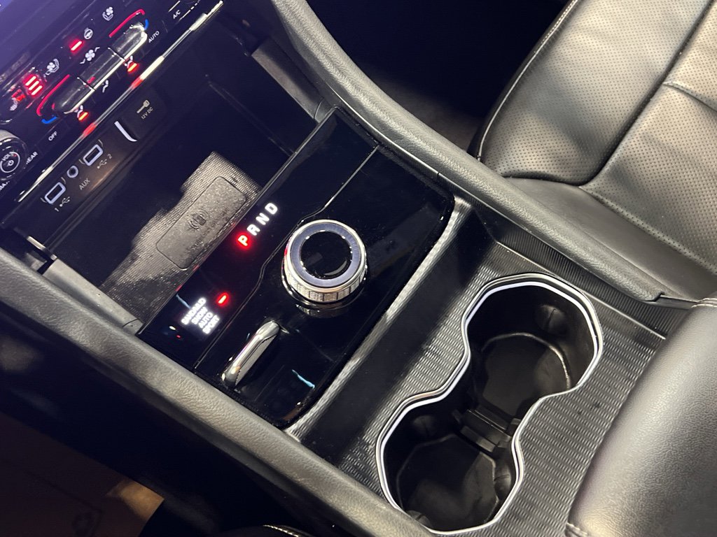 Used 2025 Jeep Grand Cherokee Limited w/ Luxury Tech Group II image 21